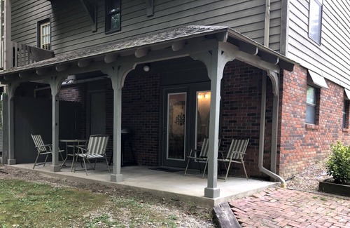 Crossville - Harriman Apartment | Mountain ridgetop apartment located in a quaint setting