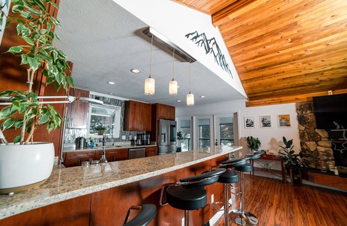 Hillside East House | Mountain Side Views from the Front Range Chalet