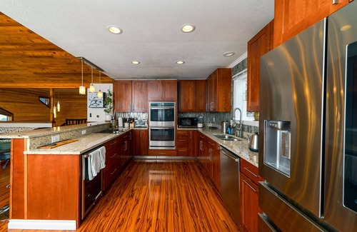 Hillside East House | Mountain Side Views from the Front Range Chalet