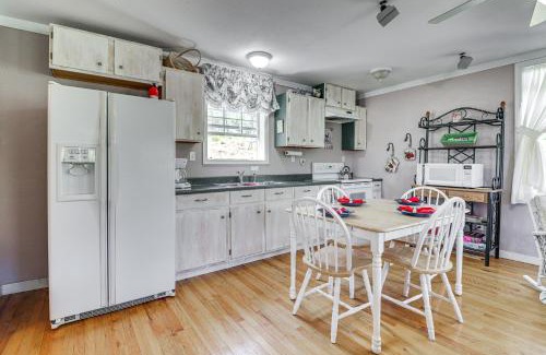 Nogal House | Mountain-View Cottage in Nogal Near Natl Forest!