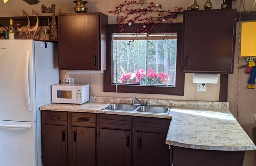 L'Isle-aux-Allumettes Ski Chalet | Mountain View Family Chalet & Beach n