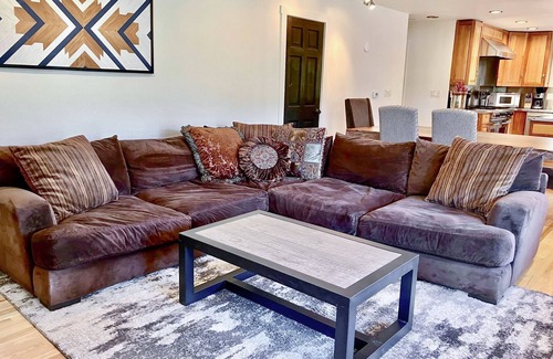 Hermosa House | Mountain-view home in great location with walk-out apt, 2 kitchens, & W/D