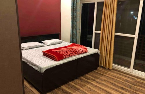 Bullawala Apartment | mountain view