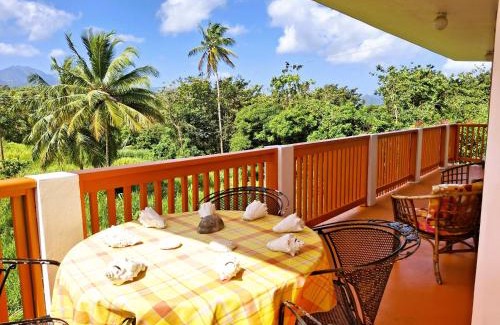 Calibishie House | Mountain View Perch