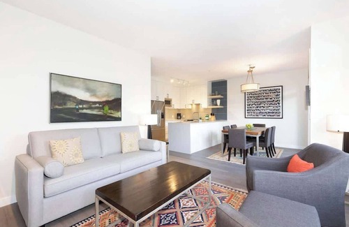 Nordic Estates House | Mountain-view townhouse w/hot tub & ski access