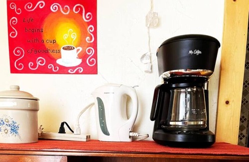 Coal Creek House | Mountain Views, Huge Deck, Fireplace & Jetted Tub