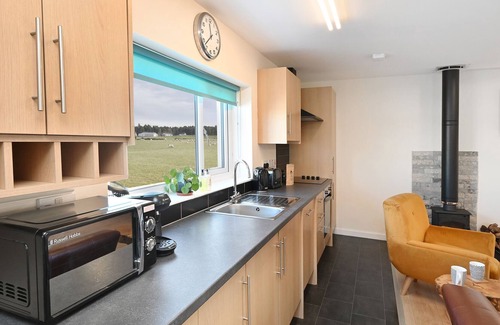 Dingwall Cottage | MOUNTVIEW ANNEX, pet friendly, character holiday cottage in Culbokie