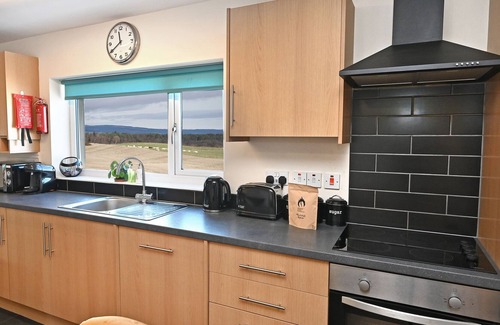 Dingwall Cottage | MOUNTVIEW ANNEX, pet friendly, character holiday cottage in Culbokie