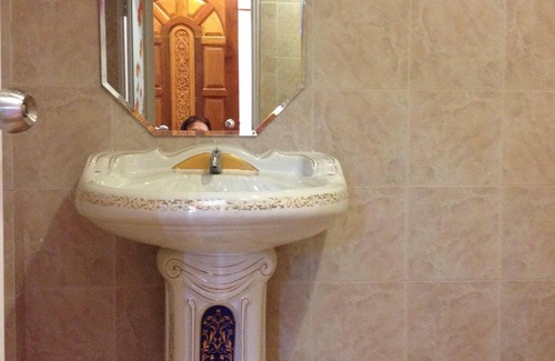 Phatthana Nikhom Hotel | Mourakot Resort