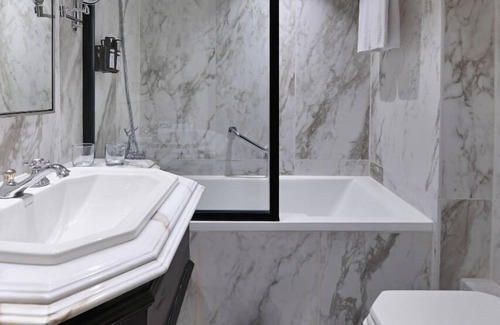 Nile River Luxor Boat Rental | Movenpick SS Misr. Monday - Friday