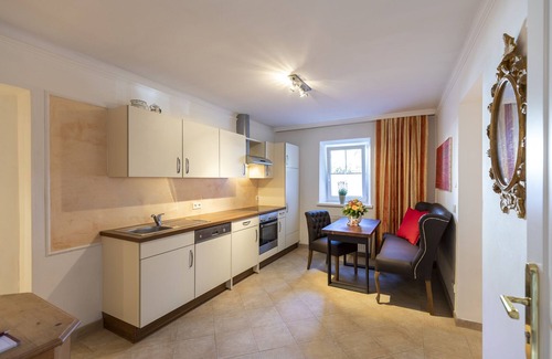 Taxham House | MOZART APARTMENT AMADÉ