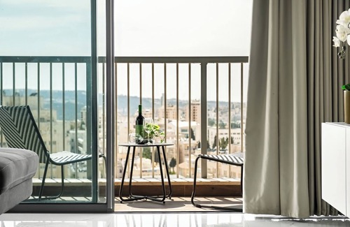 Nachlaot Apartment | MR savyon view 2BR with balcony
