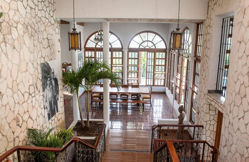 Montego Bay Apartment | Mr X Suite Music Mansion/ Xperience w/ Sauna,Pool,Jacuzzi, Beach Access, Staff