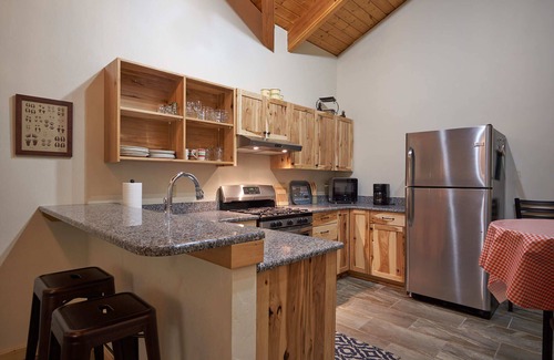 Joseph Condo | Mt. Joseph Lodge in Downtown Joseph: Unit #5