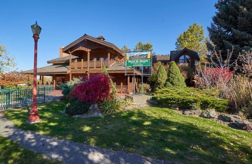 Joseph Condo | Mt. Joseph Lodge in Downtown Joseph: Unit #5