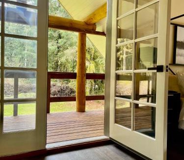 Verlot House | Mt Pilchuck view Cedar's Cabin