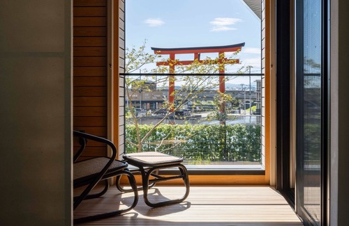 Miyacho Villa | MtFuji Retreat MUKUtensha Fujinomiya natural wood hotel Breakfastincluded