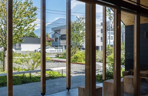 Miyacho Villa | MtFuji Retreat MUKUtensha Fujinomiya natural wood hotel Breakfastincluded