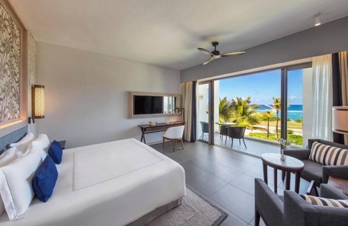 Plaine Magnien Hotel | 4 Units | Elegant Beachfront Villa Stay at Anantara Iko Resort, Mauritius
