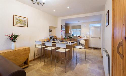 Staveley House | Mulberry Cottage