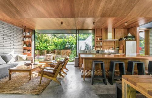 Ocean Shores House | Muli Muli