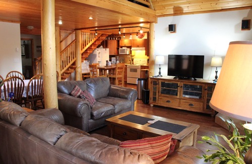 Okanagan-Similkameen House | Murphy's Cabin Retreat @ Apex Penticton