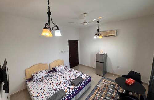 Al Ghubrah Ash Shamaliyyah House | Muscat Guesthouse 3 All Private Ensuite Rooms