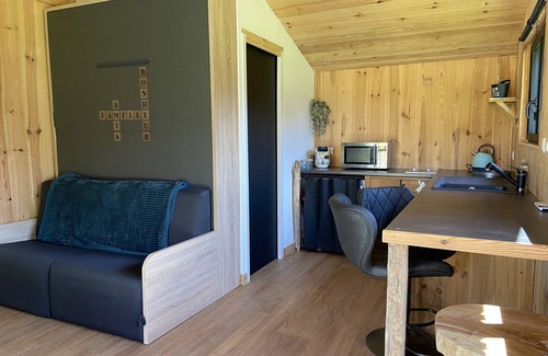 Le Verdon-sur-Mer Ski Chalet | My Ocean Cabin with Garden and Air Conditioning, Steps from the Beach