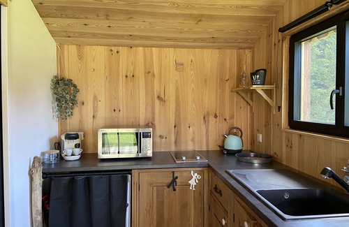 Le Verdon-sur-Mer Ski Chalet | My Ocean Cabin with Garden and Air Conditioning, Steps from the Beach