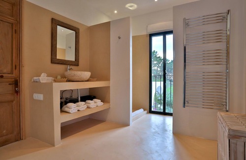 Sant Rafael de Sa Creu Villa | My Rental Homes - Villa Gold with pool and outdoor covered living-dining area