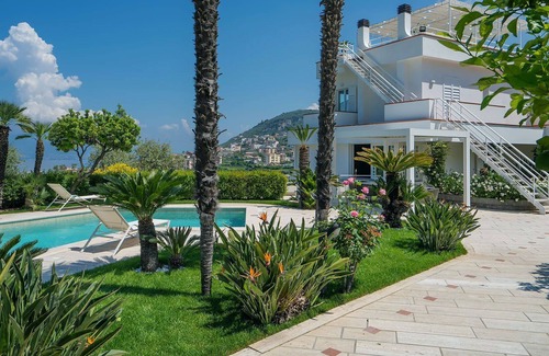 Seiano Villa | My Rental Homes - Villa Anfora with private pool, garden and private parking area