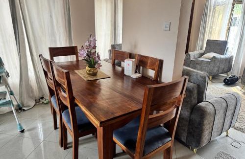 Mlingotini Apartment | Myles Home