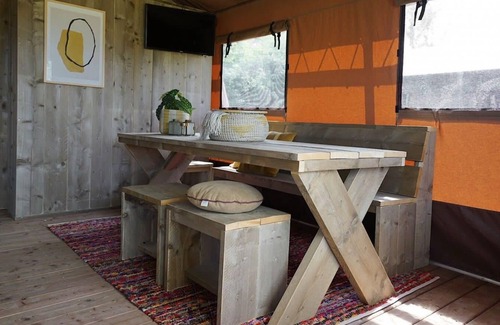 Nunspeet Cabin | n/a