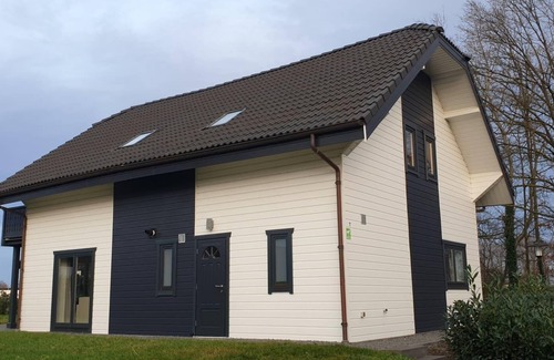 Susteren House | n/a