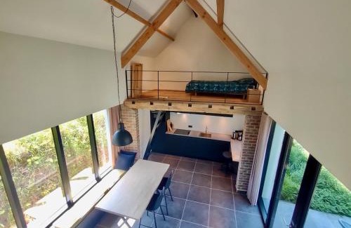 Kluisbergen House | Nachtegael Poorthuis. Een ruime, lichte woning in loft stijl.