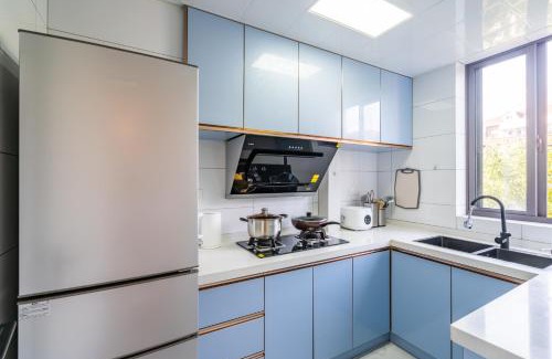 Downtown Shanghai House | Nanjing West Road elevator two-bedroom, three-bed apartment close to the subway