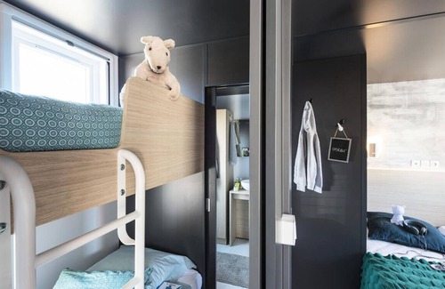 Joneliere - Universite House | Nantes Camping***** - 4-room Carrousel Premium Cottage for 6 people