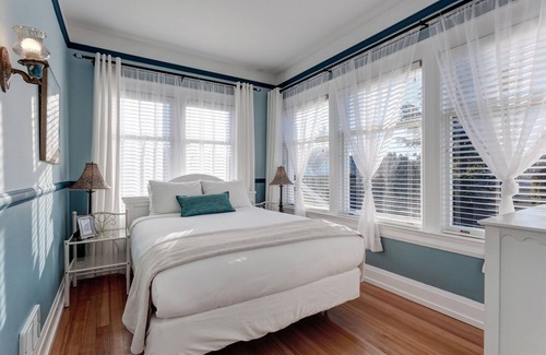 Anacortes Bed & Breakfast | Nantucket Inn