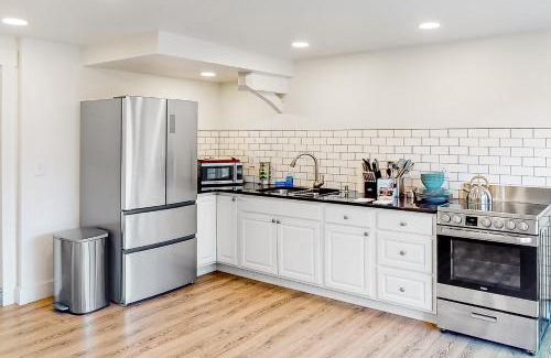 Hermosa Apartment | Narrow Gauge Nook