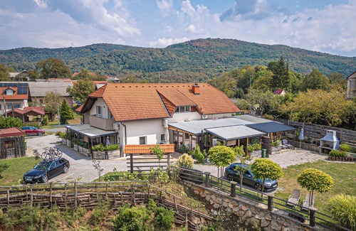 Marindol Apartment | Natura Kolpa Apartment, Adlešiči, Slovenia