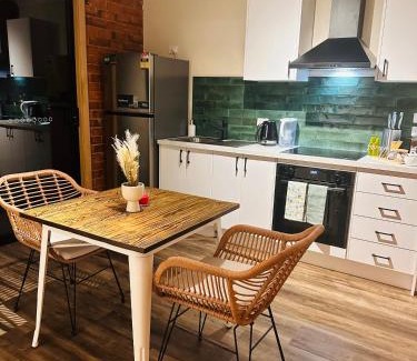 Ulverstone Apartment | Natural & Relax House in West Ulverstone