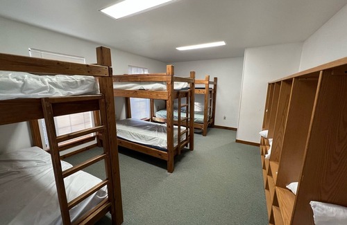 Huntsville Cabin | Nature Lovers Retreat for Weddings, Reunions & Gatherings