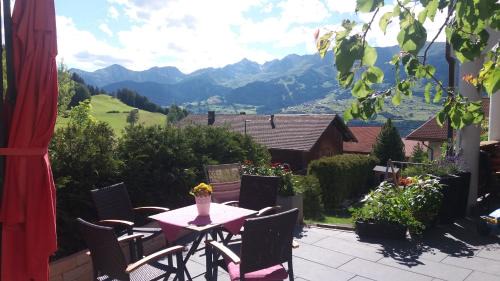 Fendels House | Naturerlebnis Lärchenhof