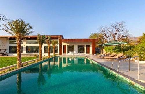 Karjat Villa | Natures Odyssey by StayVista - Amidst lush greenery with Outdoor pool and Indoor activities