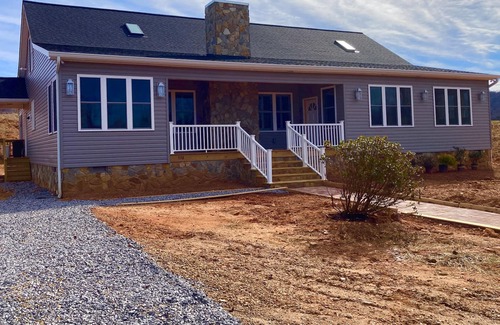 Roaring River Bed & Breakfast | NC Wine Country Comfort