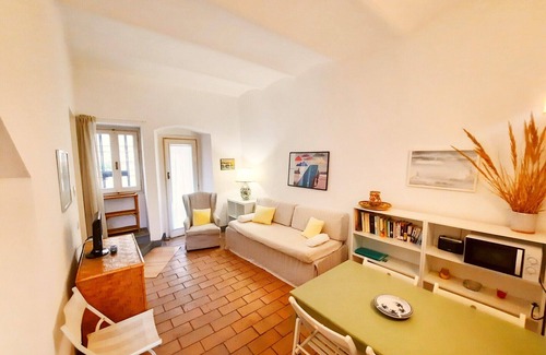 Montiano Apartment | Near the sea and towns of art apart. with terrace in lovely hilltop village
