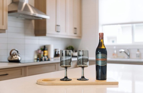 Keith House | Near Banff Pondside Bliss Central AC Garage