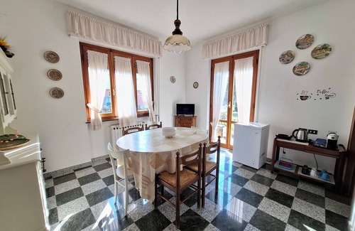 Fiumaretta Villa | Near beaches, 3 rooms, garden, parking spaces, nearby:Lerici and 5 Terre