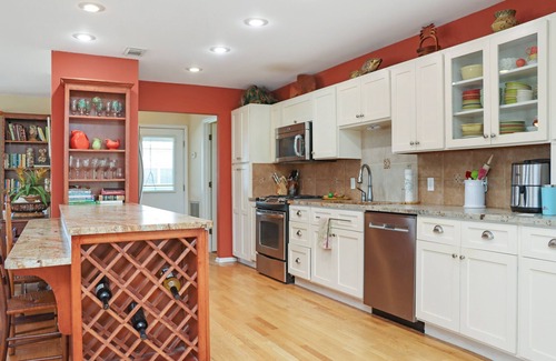 Indian Pass House | Nearly Beachfront~ Spacious ~ Pet Friendly ~ Summer Breeze