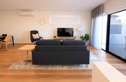 East Albury Apartment | Neddidge full Apartment